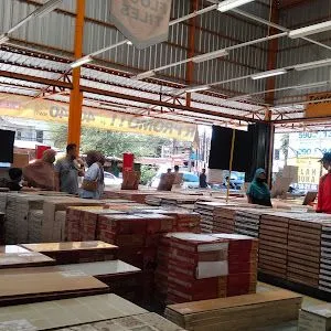 Toko JJ: Jembatan Belanja Favorit di Jl. Pandawa Cilacap